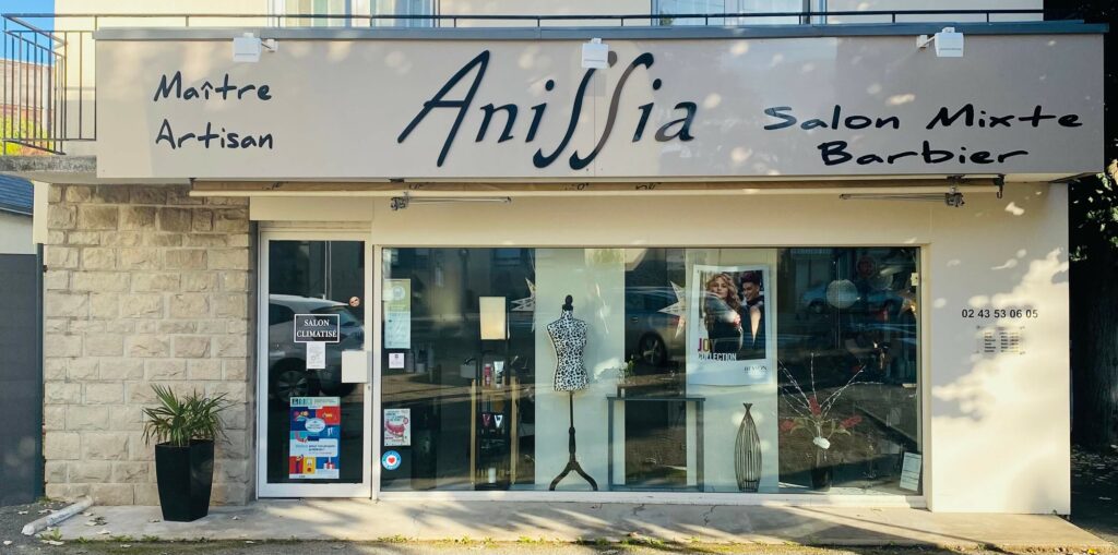 ANISSIA Coiffeur Laval Salon 1